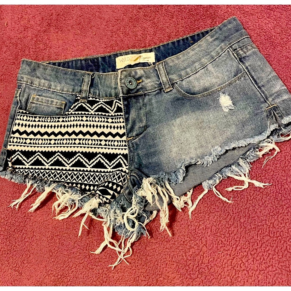 Size 5 - Wylde Heart Tribal Print Denim Shorts